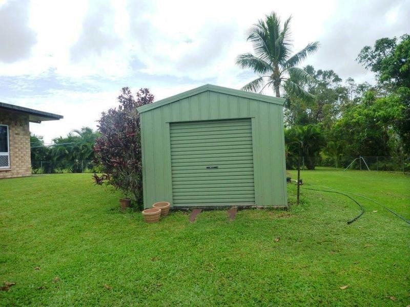 16  Daniel Close, Etty Bay QLD 4858