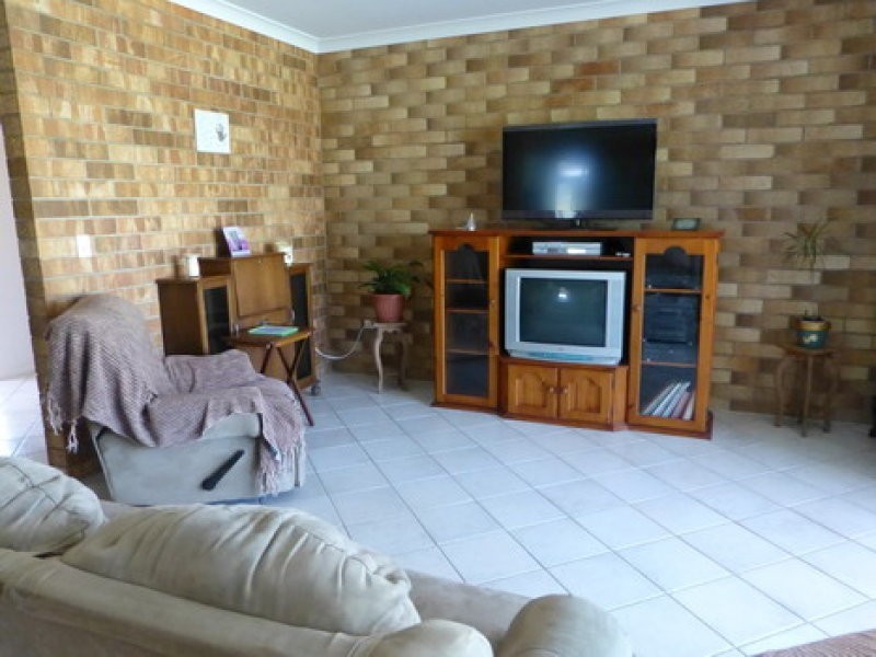 16  Daniel Close, Etty Bay QLD 4858