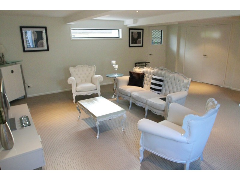 49 Morialta Street, Mansfield QLD 4122