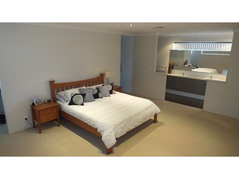 17 Ardea Way, Tapping WA 6065