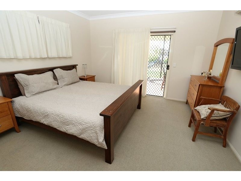 22 Donostia Crescent, Bushland Beach QLD 4818