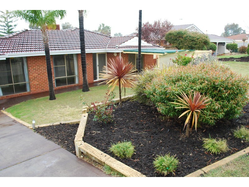 7 Seaspray Crest, Ballajura WA 6066