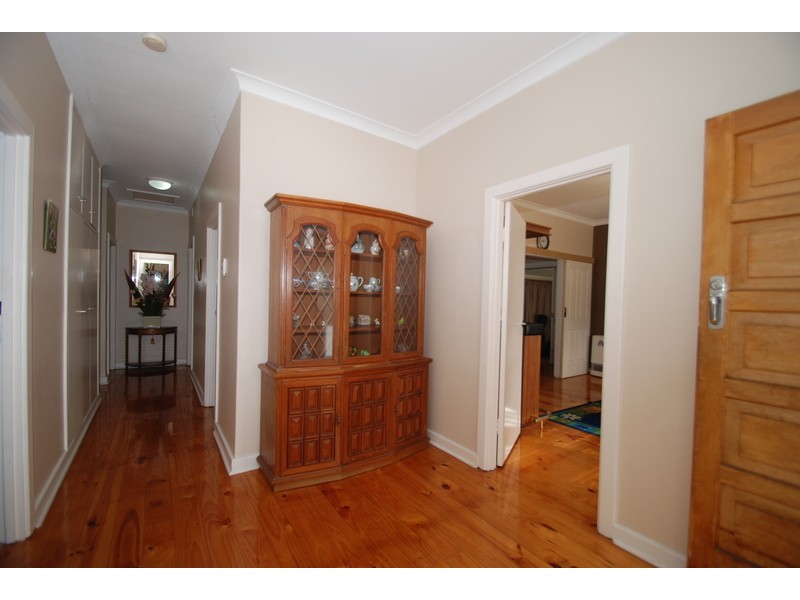 40 Robert Ave, Broadview SA 5083