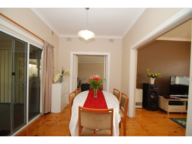 40 Robert Ave, Broadview SA 5083