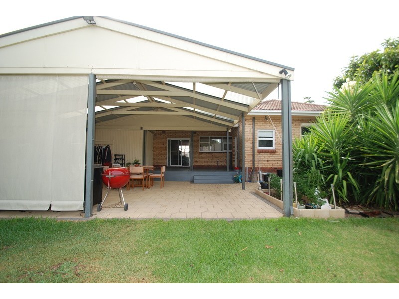 40 Robert Ave, Broadview SA 5083