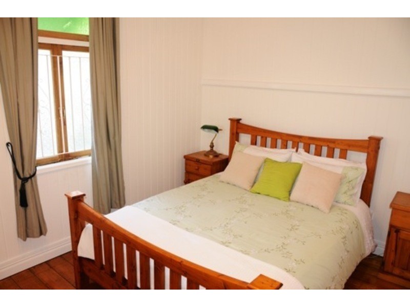 75 Brook Street, Windsor QLD 4030