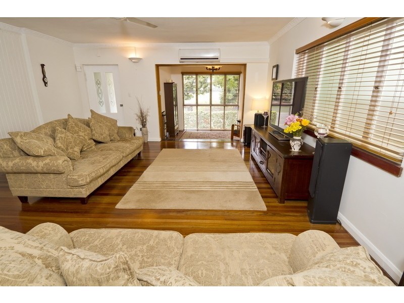 275-277 Kamerunga Road, Freshwater QLD 4870