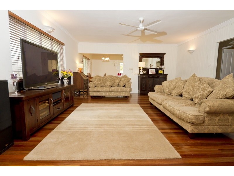 275-277 Kamerunga Road, Freshwater QLD 4870