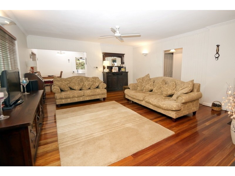 275-277 Kamerunga Road, Freshwater QLD 4870