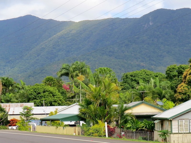 275-277 Kamerunga Road, Freshwater QLD 4870