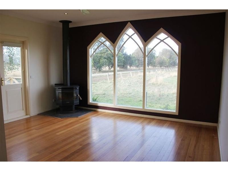 580 Little Rd, Iona VIC 3815