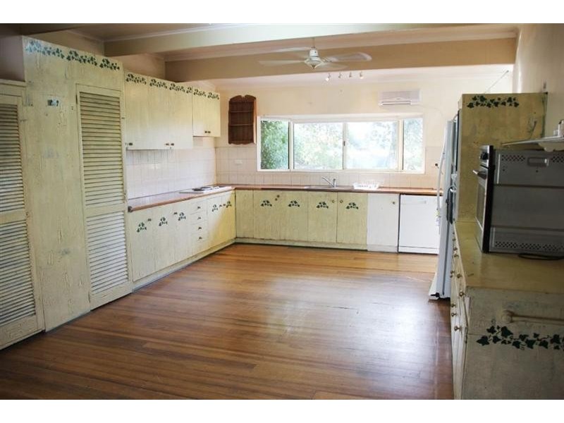 580 Little Rd, Iona VIC 3815