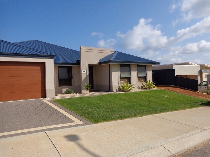 6 Schooner Way, Glenfield WA 6532