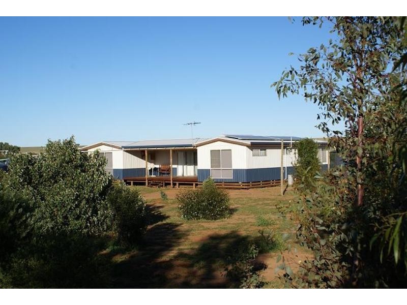 Moonyoonooka WA 6532