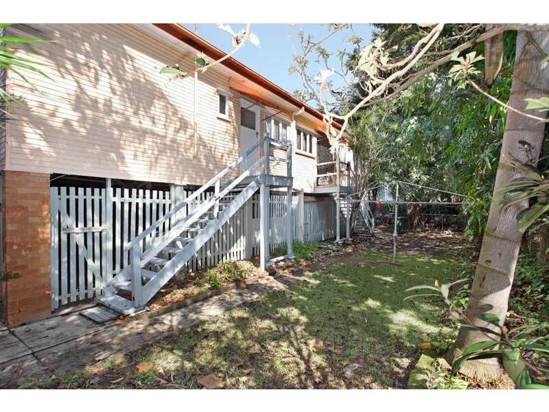 1 & 2/7 Line  St, Woolloongabba QLD 4102