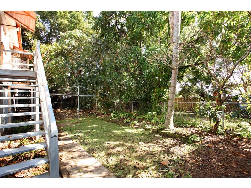 1 & 2/7 Line  St, Woolloongabba QLD 4102