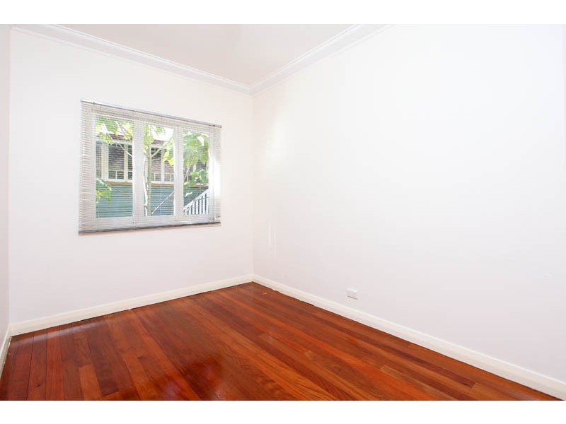 1 & 2/7 Line  St, Woolloongabba QLD 4102