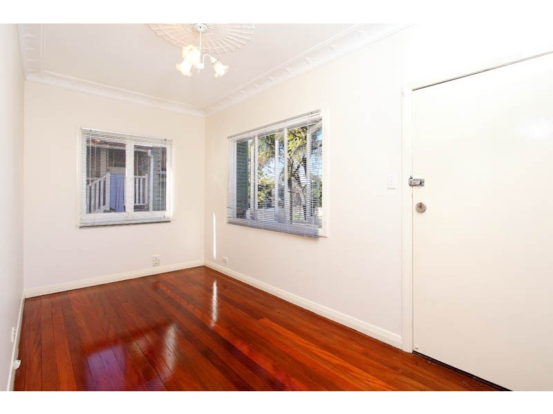 1 & 2/7 Line  St, Woolloongabba QLD 4102