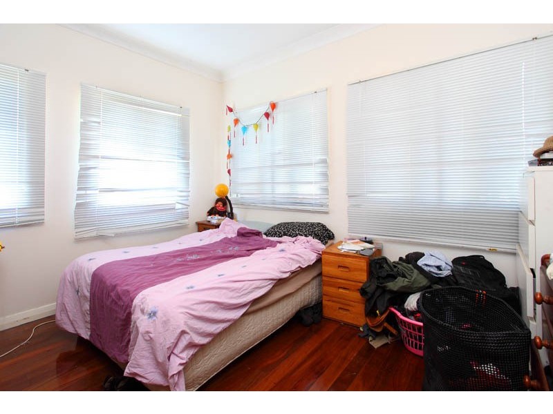 1 & 2/7 Line  St, Woolloongabba QLD 4102