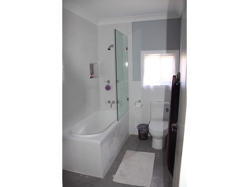 37 Boronia Rd, St Marys NSW 2760