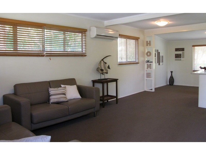 5 Clayfield St, Clontarf QLD 4019