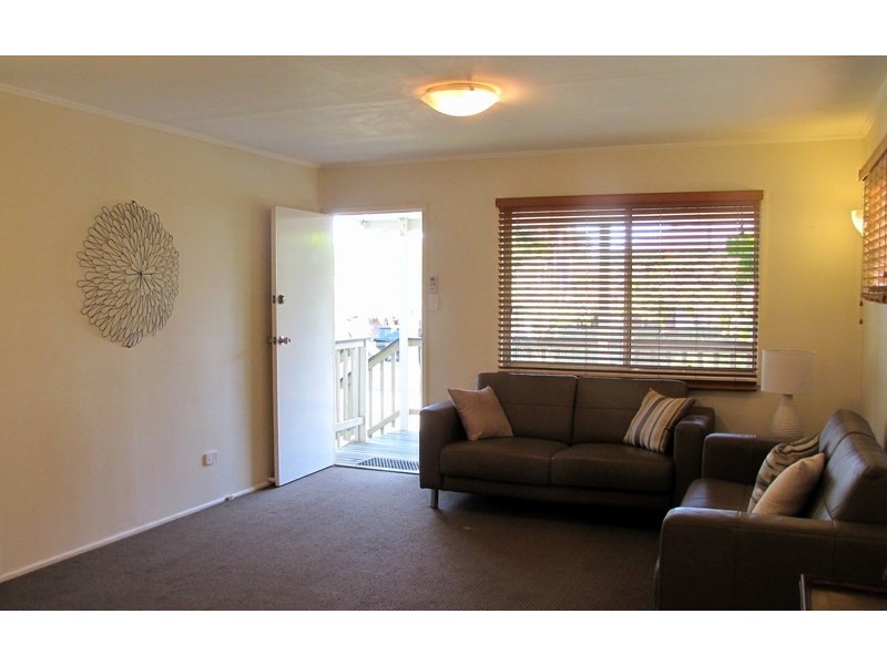 5 Clayfield St, Clontarf QLD 4019