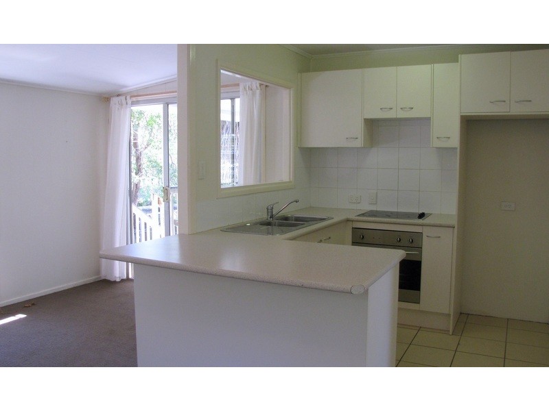 5 Clayfield St, Clontarf QLD 4019