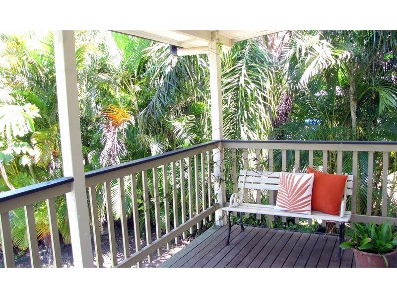 5 Clayfield St, Clontarf QLD 4019