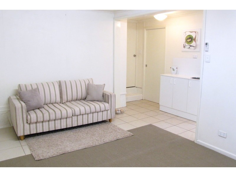 5 Clayfield St, Clontarf QLD 4019
