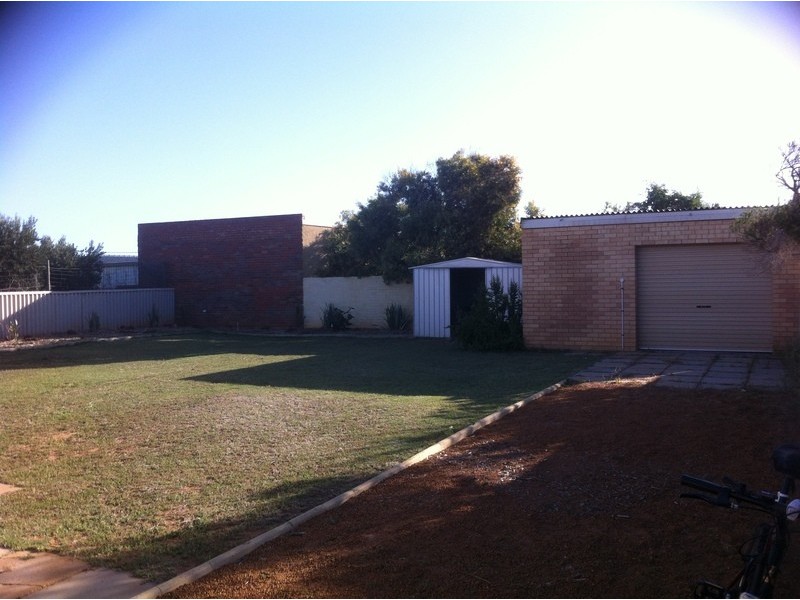 56 McAleer Drive, Mahomets Flats WA 6530