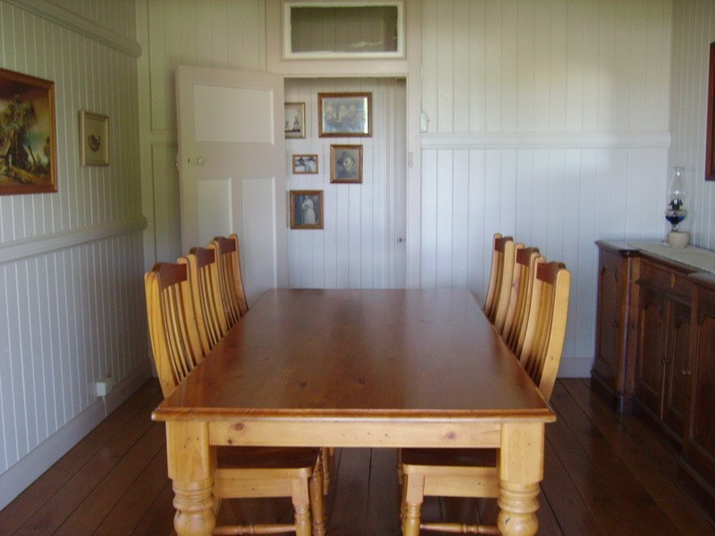 1 Clewett Street, Tambo QLD 4478