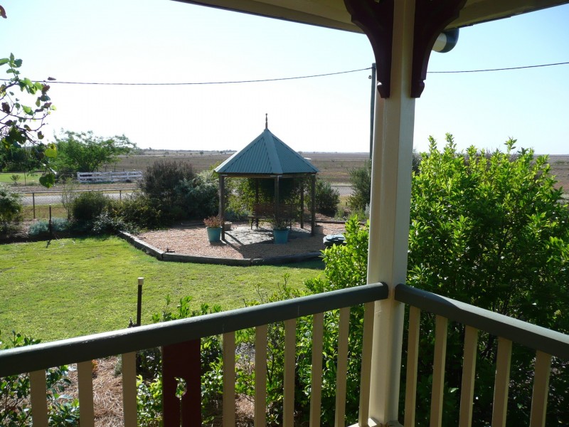 1 Clewett Street, Tambo QLD 4478