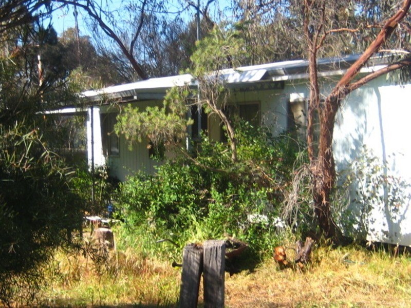 855  Hinkler Road, Wooroloo WA 6558