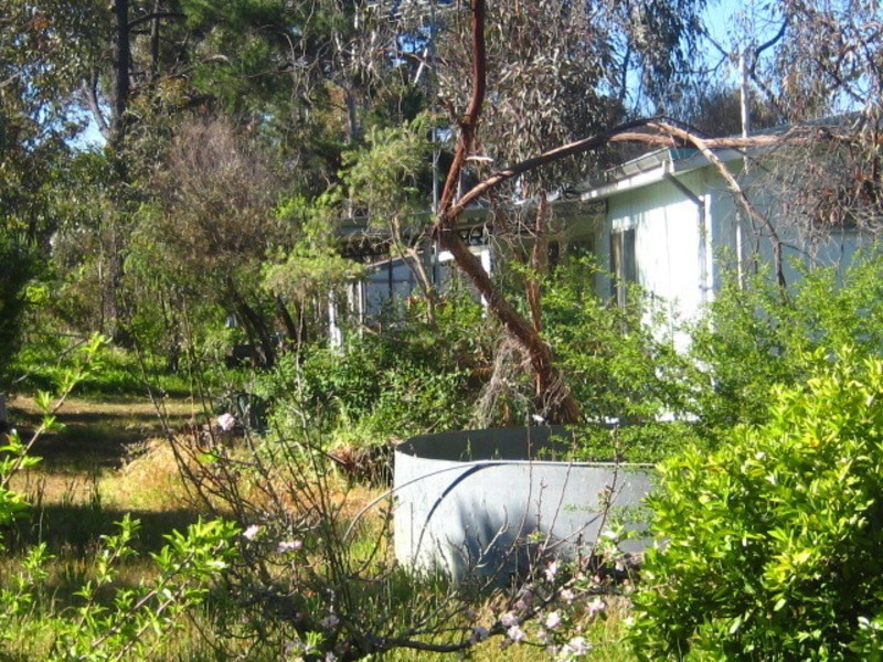 855  Hinkler Road, Wooroloo WA 6558