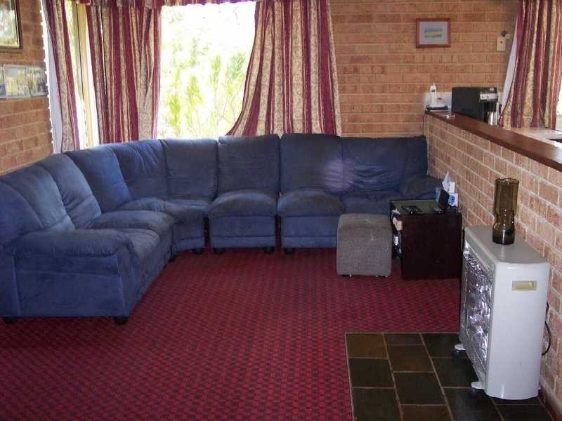 208 Woodland Parade, Stake Hill WA 6210