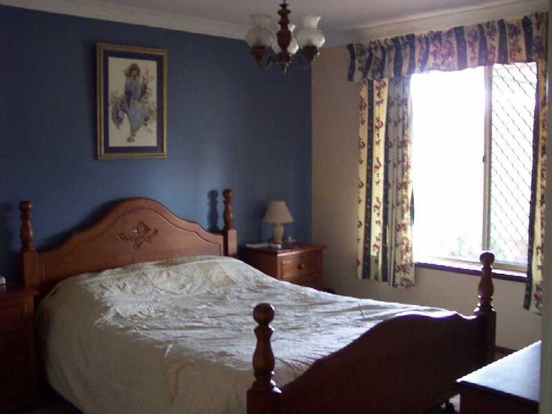 208 Woodland Parade, Stake Hill WA 6210