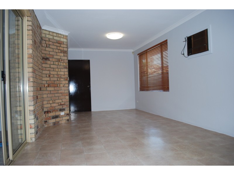 3 Jennifer Place, Alexander Heights WA 6064