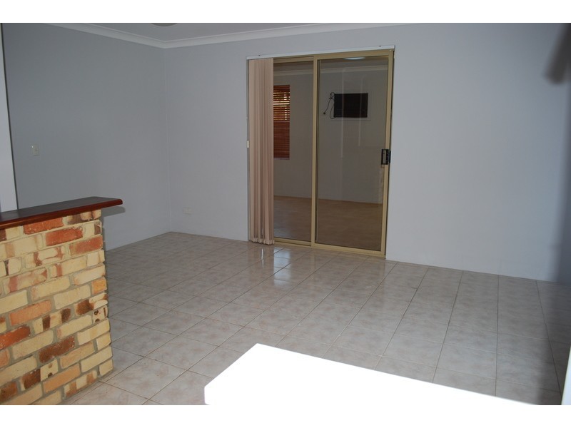 3 Jennifer Place, Alexander Heights WA 6064