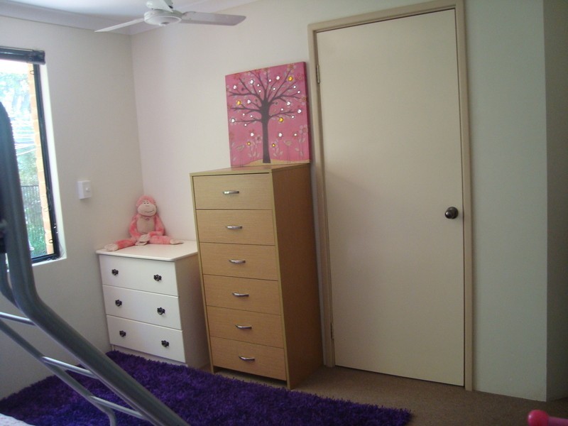 1045 Cook St, Mount Helena WA 6082