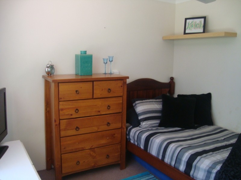 1045 Cook St, Mount Helena WA 6082