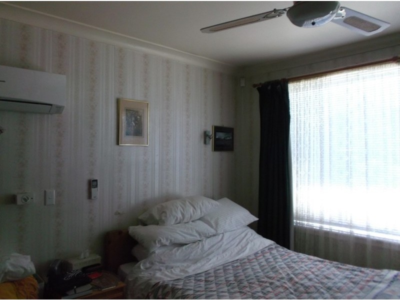 24 Abercrombie St, Leumeah NSW 2560