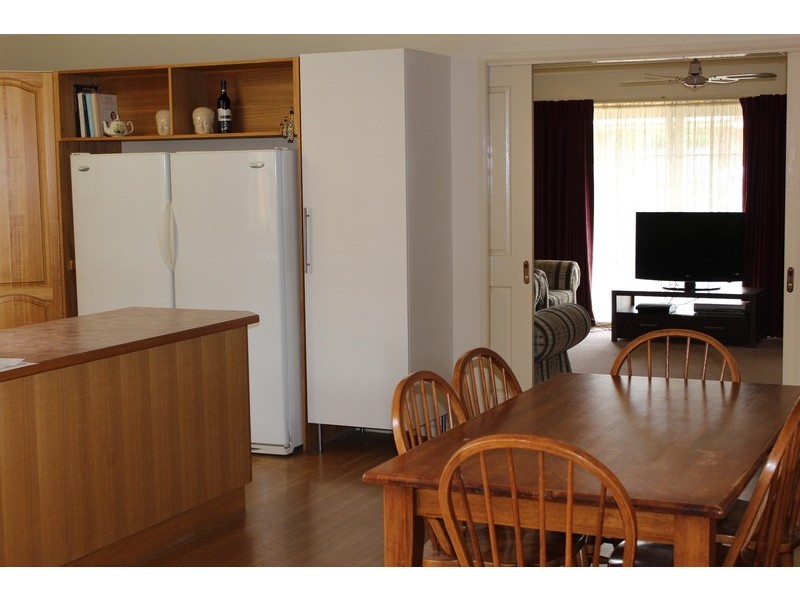 6 Dava Court, Kangaroo Flat VIC 3555