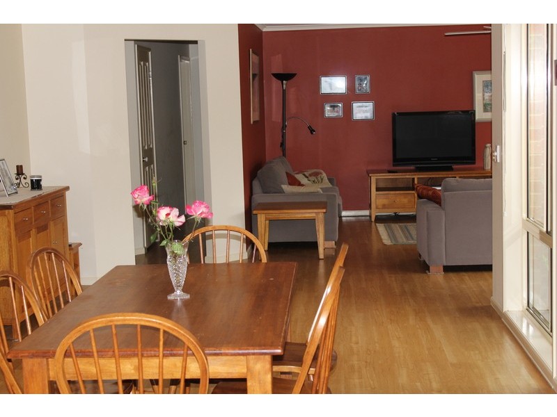 6 Dava Court, Kangaroo Flat VIC 3555