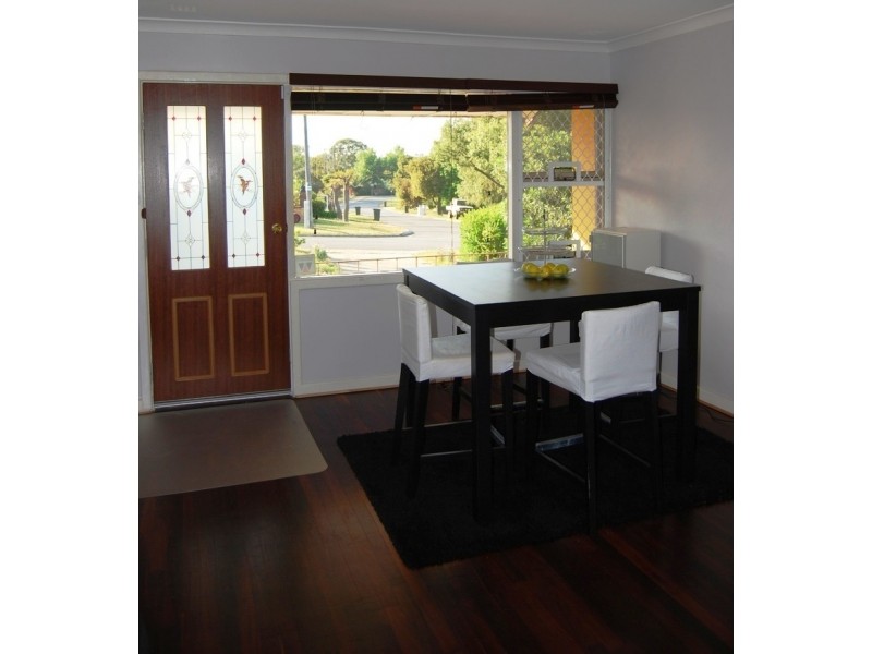 13 Barron Way, Orelia WA 6167