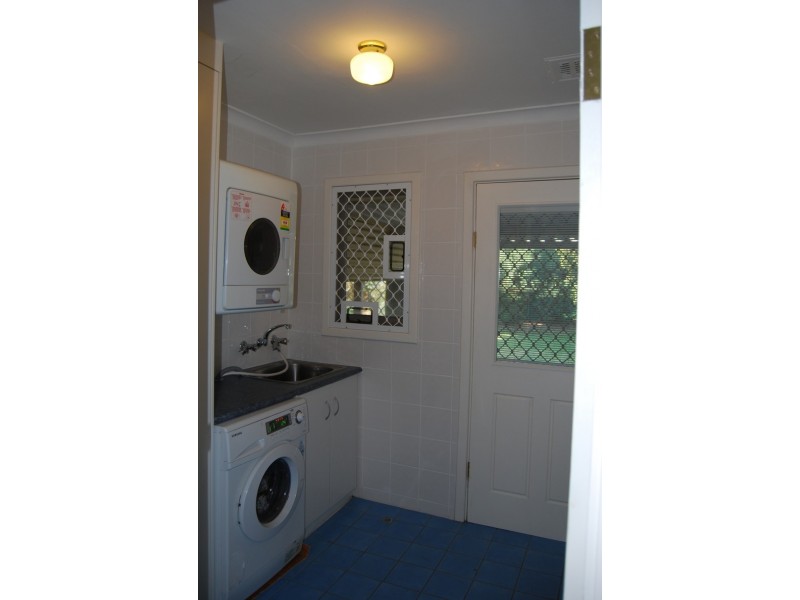 13 Barron Way, Orelia WA 6167