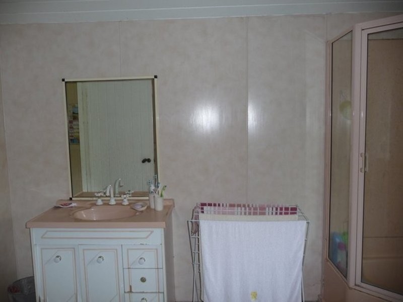 27 McQuillen St, Tully QLD 4854