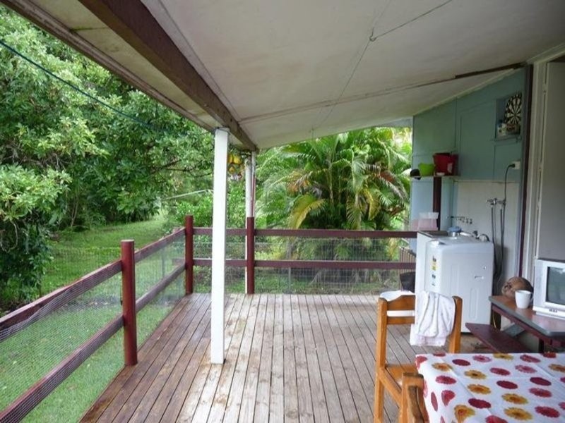 27 McQuillen St, Tully QLD 4854