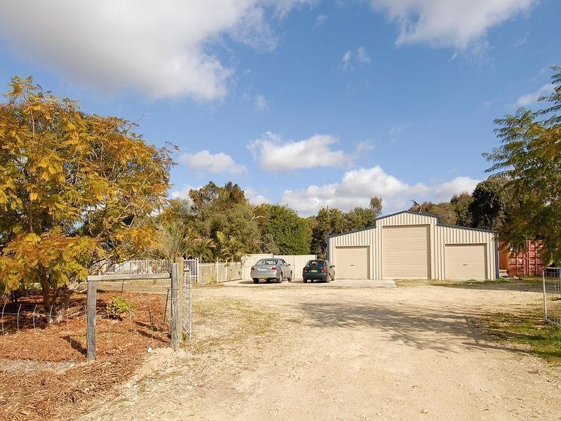 3 Louise Place, Gnangara WA 6077