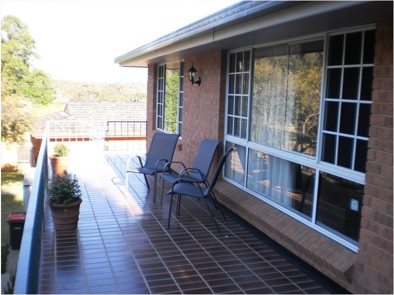 8 Stewart Crescent, Armidale NSW 2350