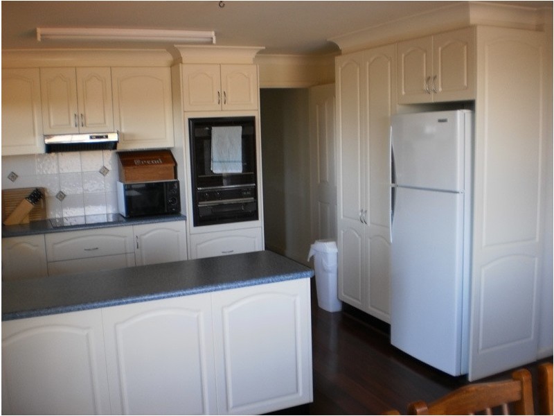 8 Stewart Crescent, Armidale NSW 2350